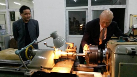 趙景謙的板料旋壓成型技術蜚聲海內外(圖1)